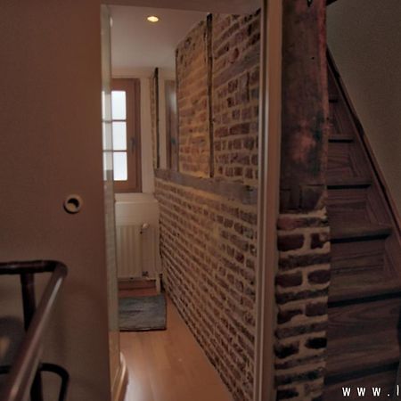 Maison De Charme Dans Quartier Historique Льеж Экстерьер фото